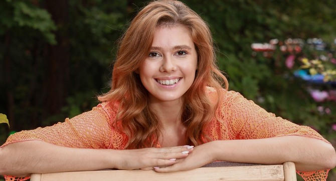 Ariana Reychers Met Art 1